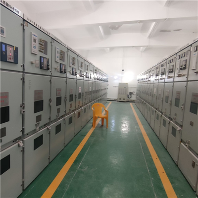江西某变电站开关柜局放现场